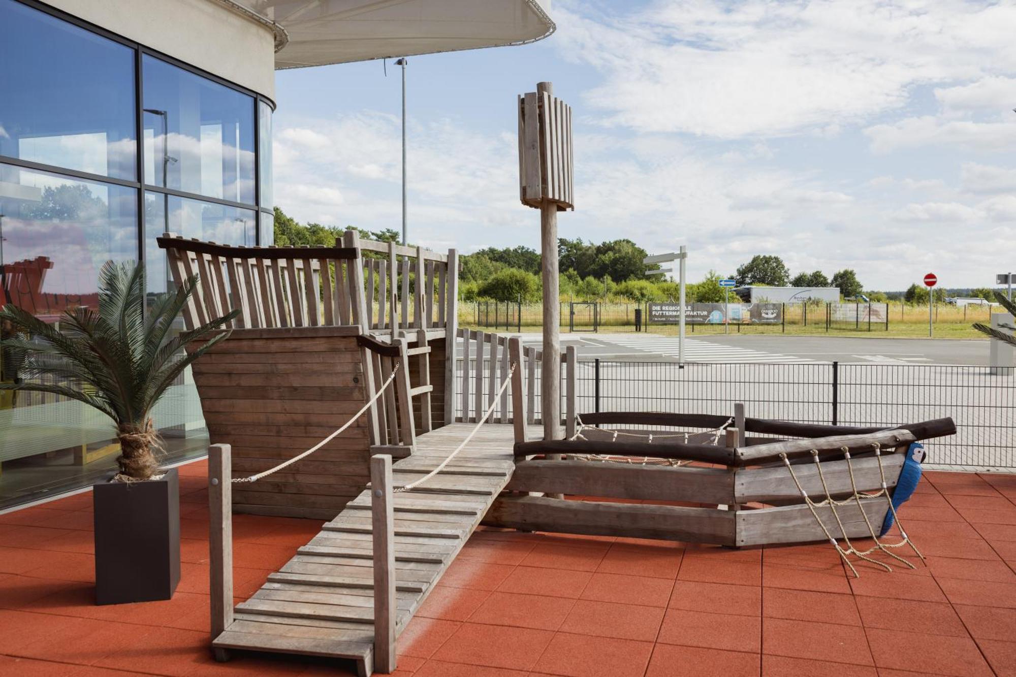 Holiday Inn Express - Hamburg South A7-As42 By Ihg Egestorf Exterior foto